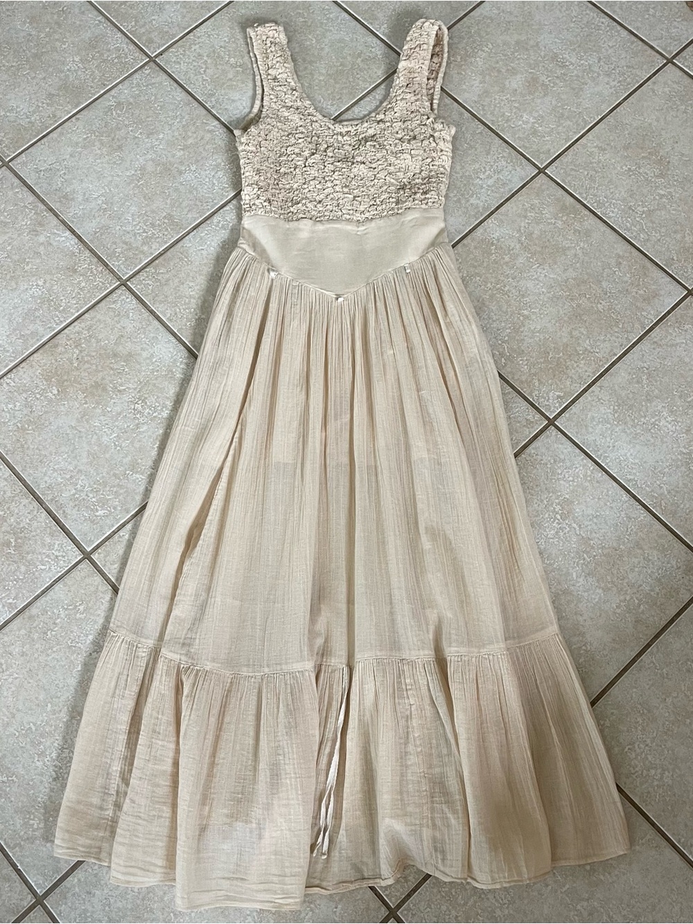 Free People Midi Dress Ivory Romantic Boho Festival Smocked Pockets Size S - Picture 3 of 10